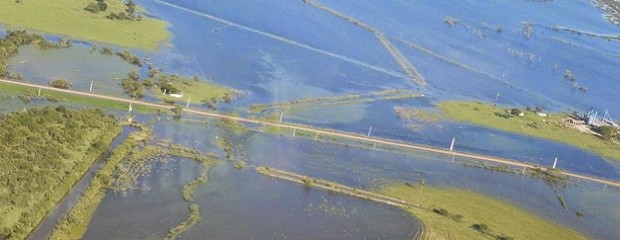 La creciente dejó bajo el agua campos citrícolas