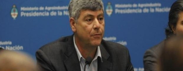Buryaile se reúne con el Senasa