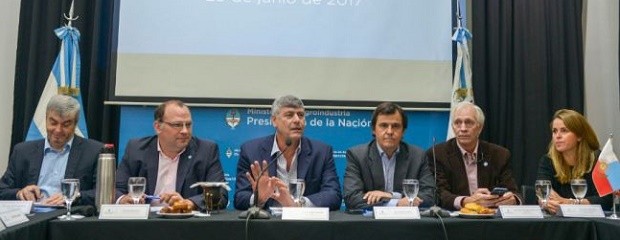 Buryaile instó al fortalecimiento del status sanitario