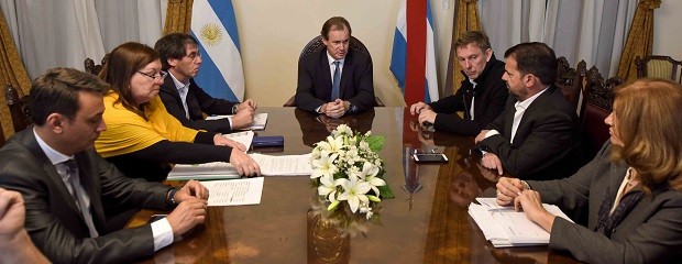 Bordet acordó trabajar en una ley de consorcios camineros 
