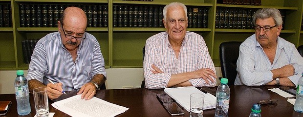 Cambios en Renatre: sale Ayala