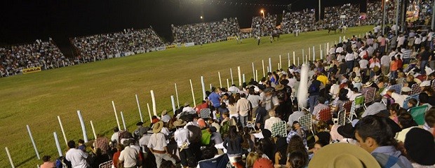 Hoy comienza el Festival Nacional de Jineteada y Folklore 