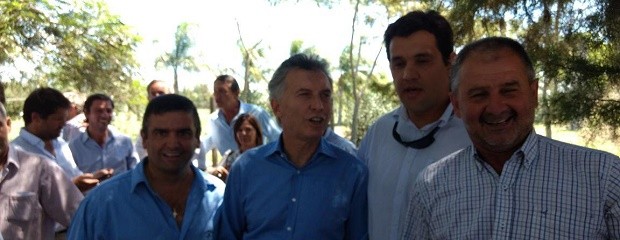 FAA San Salvador con Macri