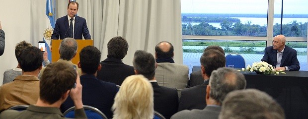  Acuerdan línea de financiamiento para el sector productivo 