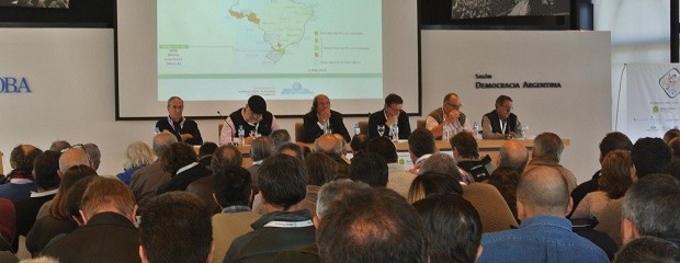 Visita internacional al Congreso de Entes en Paraná
