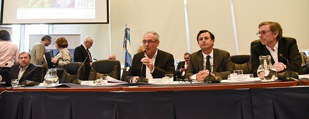 Comenzó ronda de expositores por una nueva Ley de Semillas