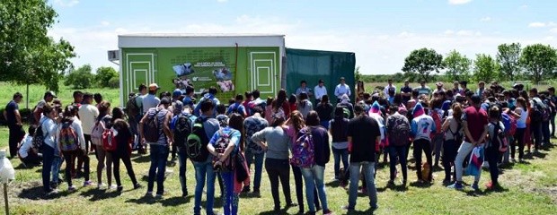 Escuela Agrotécnica Antequeda recibió sala de faena móvil
