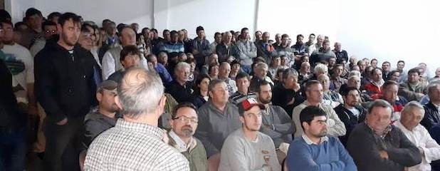 Productores decidieron movilizarse a Paraná 