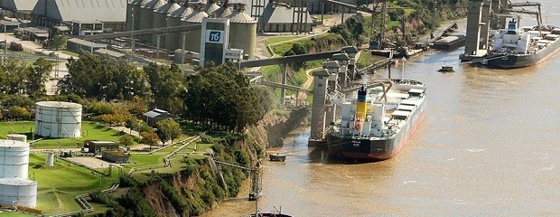 El Paraná tuvo el mayor movimiento de buques de la historia