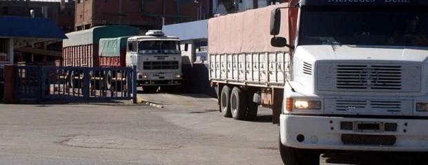 Reclaman soluciones para transportistas que llegan a Rosario