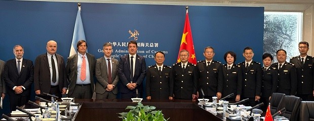 Reunión con la Aduana China: avances por menudencias